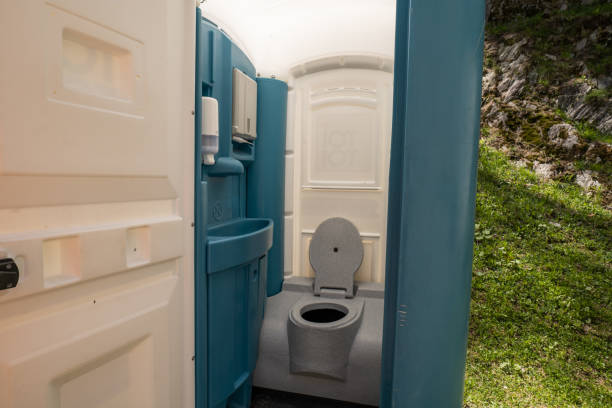 Best Emergency porta potty rental  in Farmer City, IL